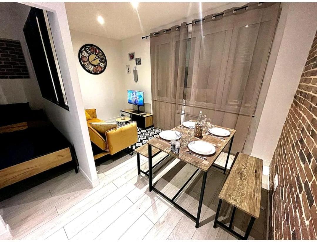 The New-yorker - Hyper Centre- 2mn Gare Sncf - Wi-fi Netflix Gratuit Apartment Niort